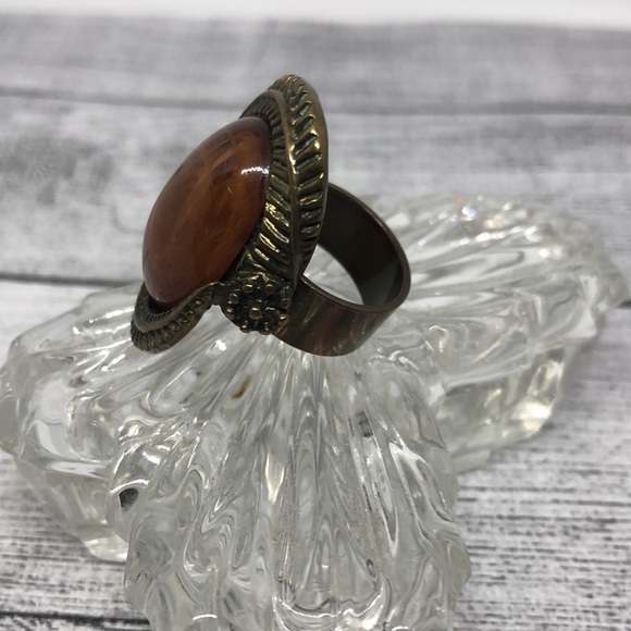 ARTISAN style brass faux gemstone faux amber big statement ring - Picture 3 of 6